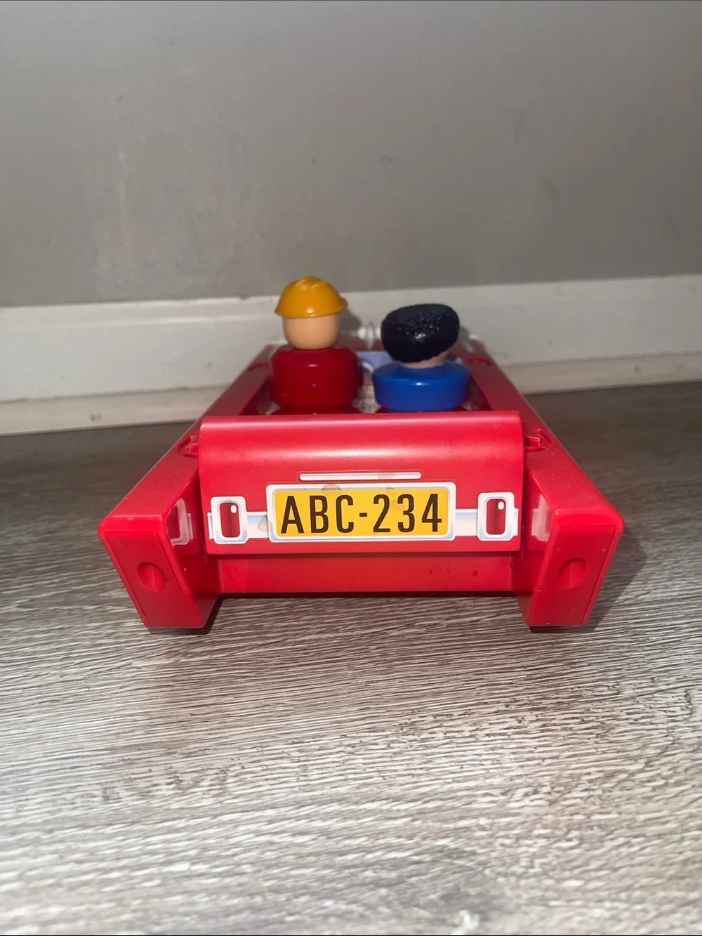 Nifty little people Mattel station Wagon toy
